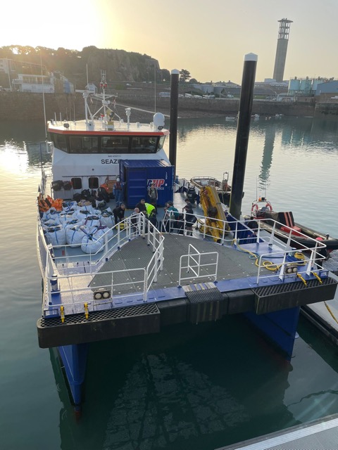 SeaZip 5 on ALbert No 1 Pontoon